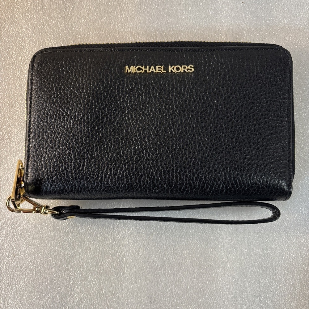 Michael Kors Jet Set Travel Black Leather CONTINENTAL Wallet 35T7GTVE7L NEW